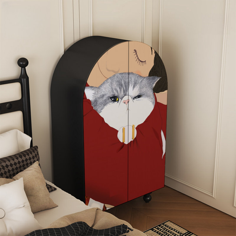 Armoire arquée avec tablettes et portes