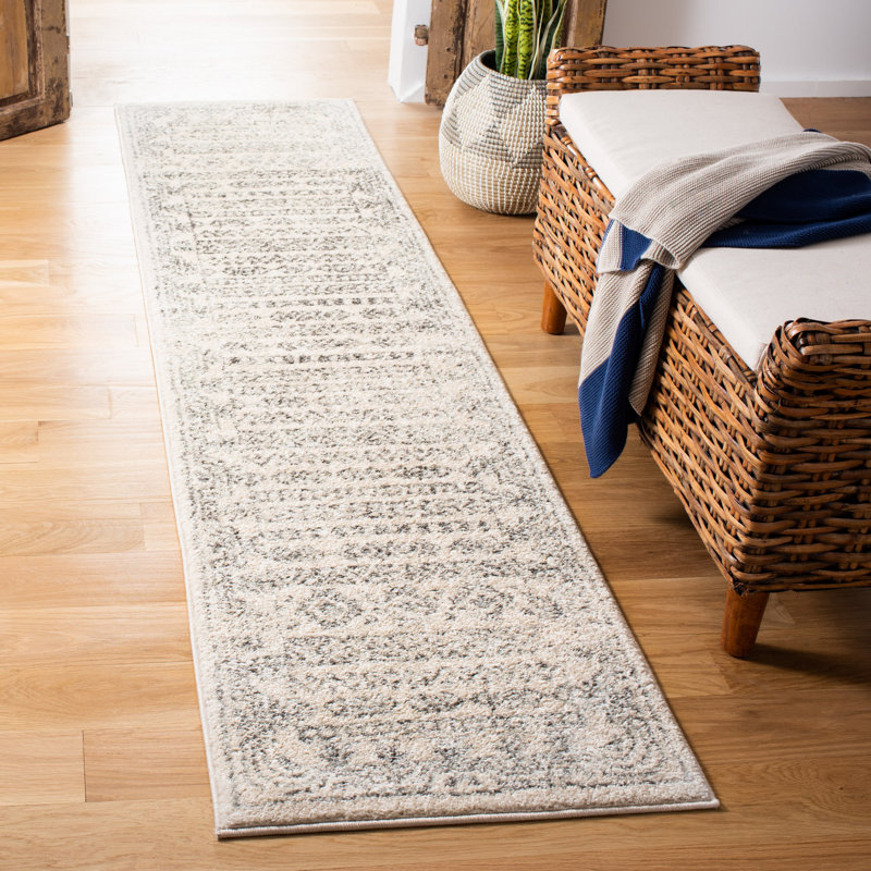 Blackhill Southwestern Ivory/Grey Area Rug, Runner 2' x 21'