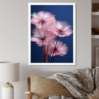 «Delicate Pink Dandelian Flowers On Blue Sky», reproduction sur toile