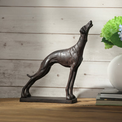 Sculpture de lévrier Baying