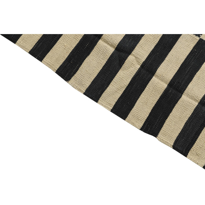 Tapis noir et blanc Orta