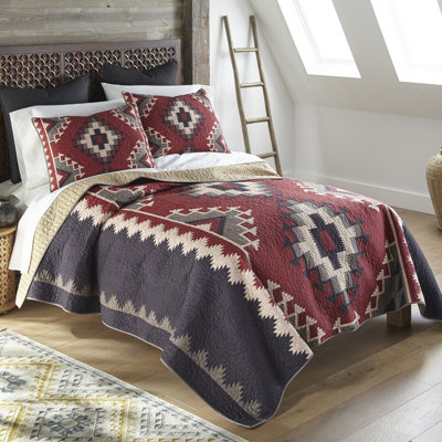 Mojave Red Quilted Geometric Shapes Quilt Set