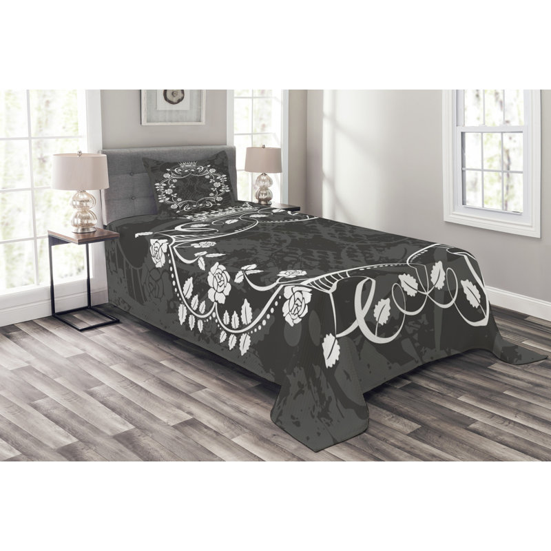 Addiena White/Grey Microfibre Bedspread Set, 170 x 220 cm Bedspread - 1 Sham