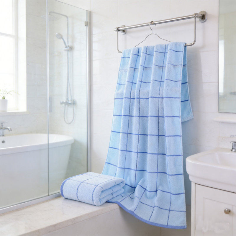 1Pcs Large Bath Towels 100% Cotton  Extra Beach Towels, Blue Plaid