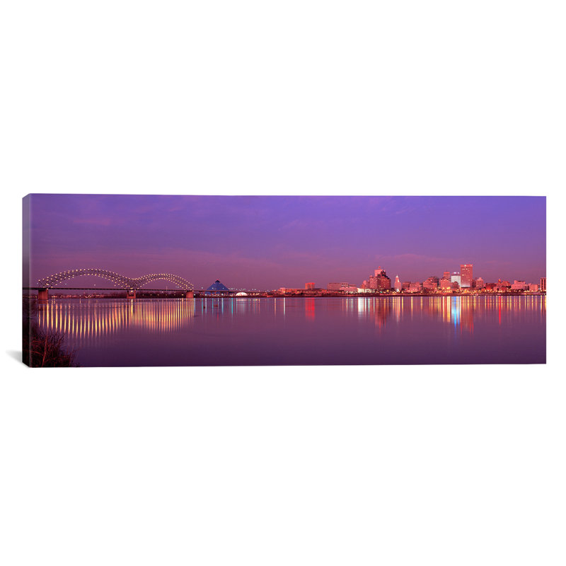 Impression sur toile tendue « night memphis », H 12 po x l 36 po x P 1,5 po, Toile tendue