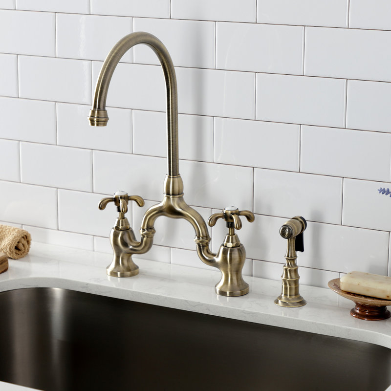 Robinet de cuisine, Laiton antique