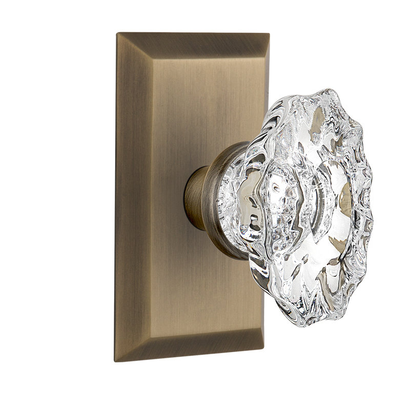 Studio Plate with Chateau Door Knob, Antique Brass