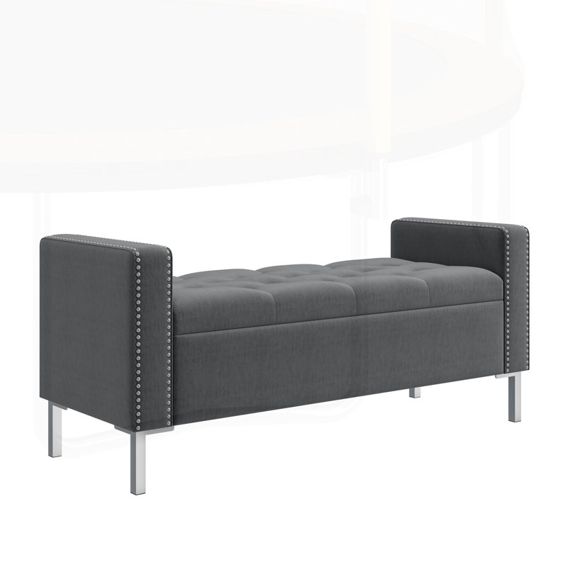 Banc repose-pieds carré avec accoudoirs carrés et garniture cloutée en velours moelleux, parfait pour les sièges modernes et fonctionnels