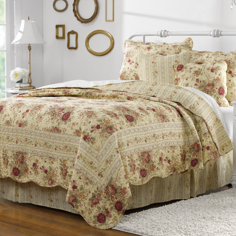Antique Rose Cotton Reversible Quilt Set with Throw Pillows, King Quilt + 2 Shams + 2 Throw Pillows, Beige