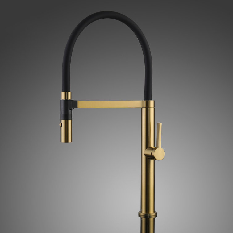 Maestro Bath Curva Pull Out Kitchen Faucet