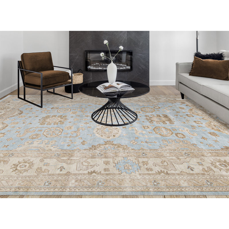 Wool Oriental Area Rug in Ivory