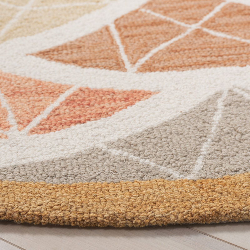 Shamina Tufted Wool Cotton Floral Rug in Grey/Gold, Round 6'