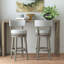 Tabouret pivotant en bois Wendover-561389090
