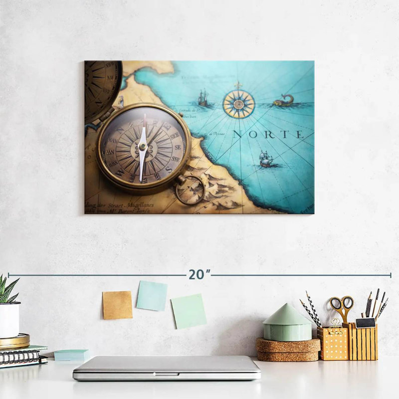 Antique style compass Aletra, H 8 po x l 12 po