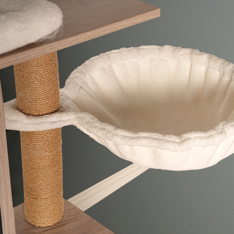 Habitation pour chat avec poteaux à griffer, bol d'alimentation et bâtons de pompons amovibles