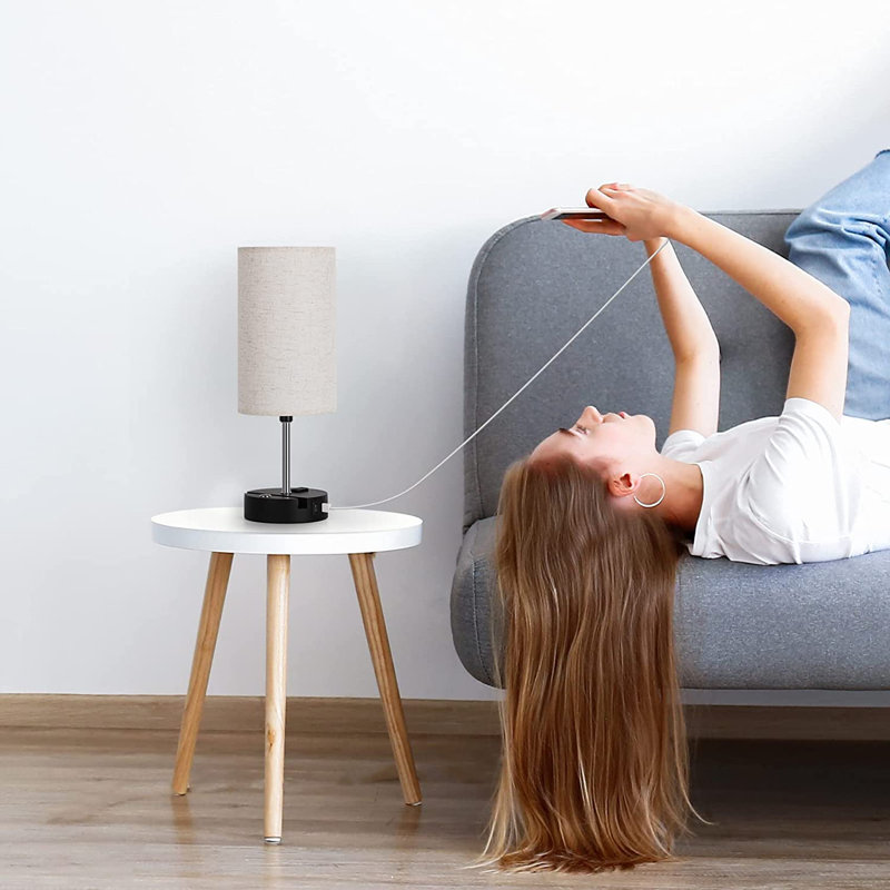 Lampe de table USB en métal Omender