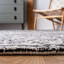 Tapis abstrait en laine et coton touffeté à la main Brillion-779677355