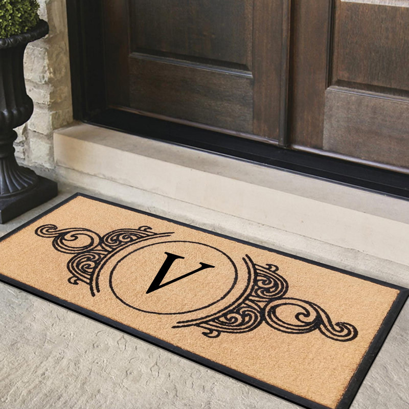 Tapis de porte en fibre de coco naturel et en caoutchouc monogrammé à la main Jahkobe Floral - 30 po x 60 po, robuste, durable et durable