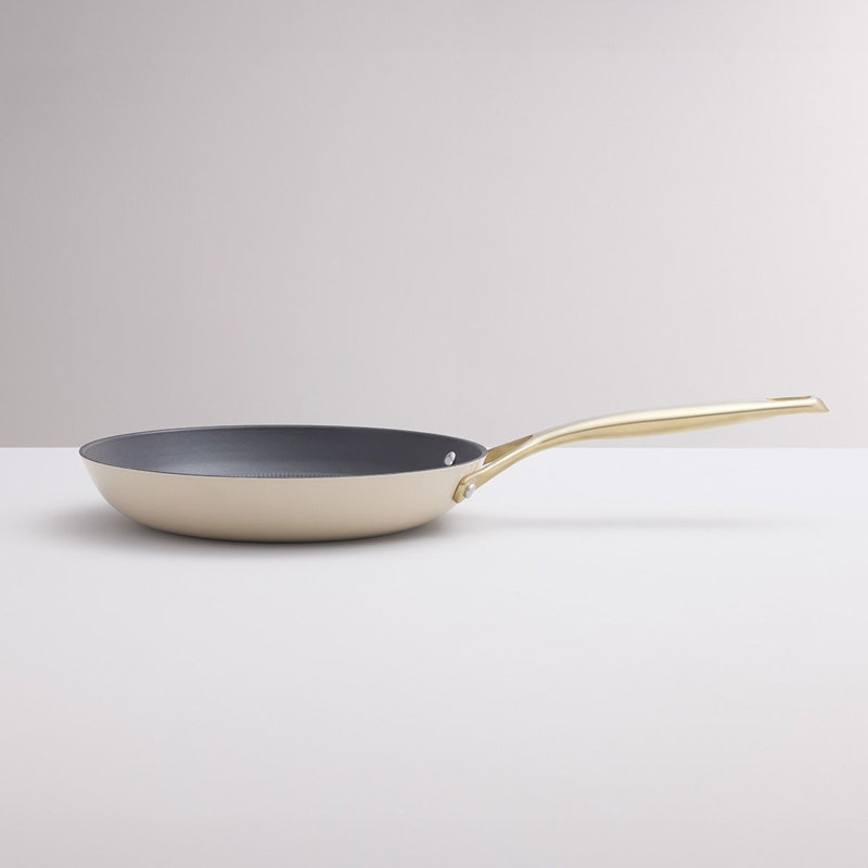 Cast Light Non-Stick Frying Pan