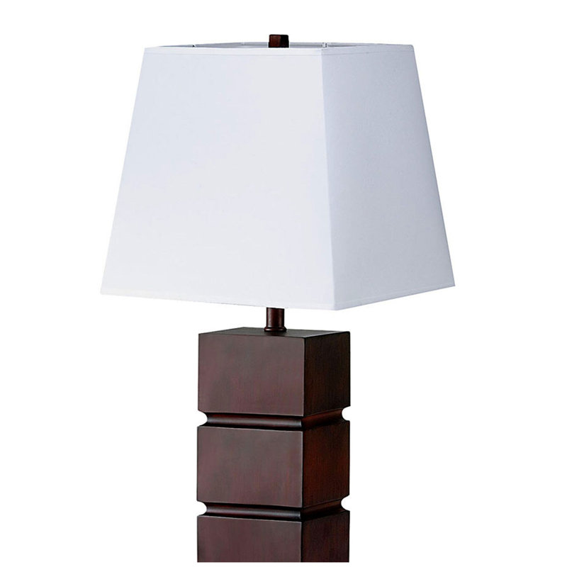 Lampe de table haute en polyrésine 27,5 po avec finition cerisier foncé, abat-jour en tissu blanc