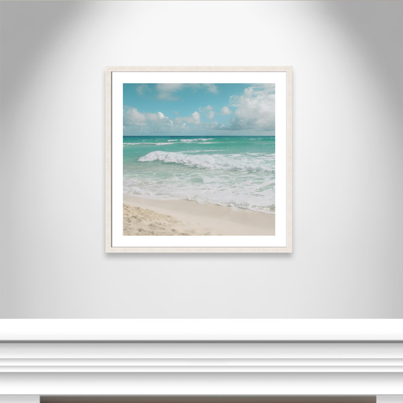 Fresh Waters - Photographie avec cadre photo, Beige, H 32,5 po x l 32,5 po x P 1,3 po
