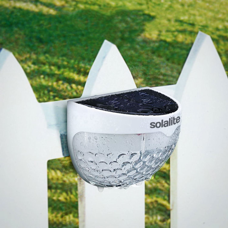 4.5Cm H Solar Powered Integrated LED Outdoor Bulkhead Light, White
