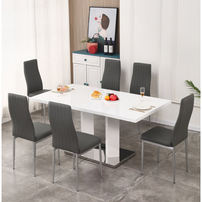 Brittlynn 6 - Person Dining Set