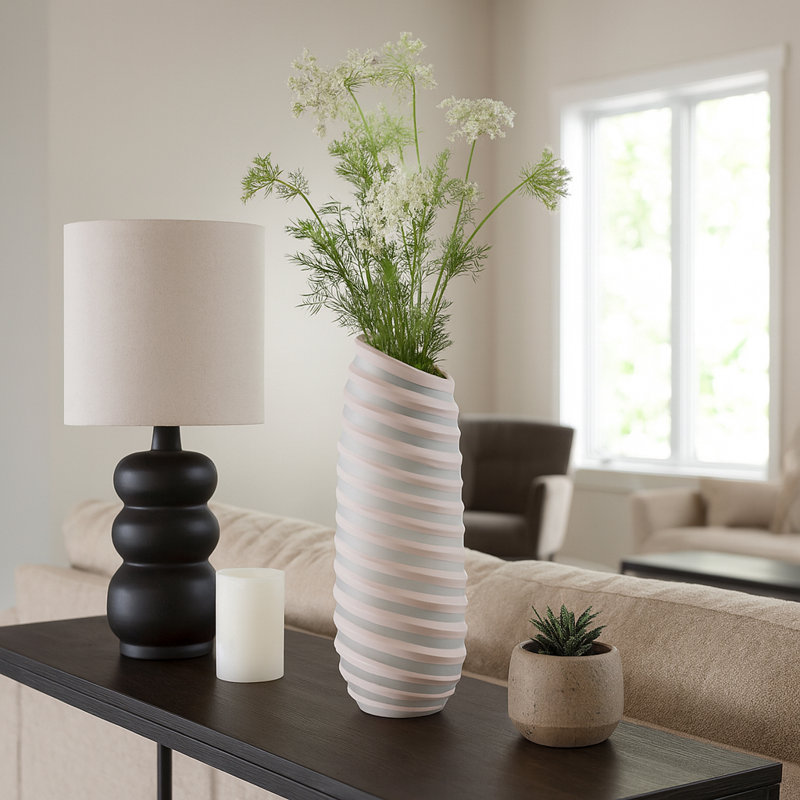 Vase sculpté en verre sculpté Home, H 17,75 po x l 6 po x P 6 po