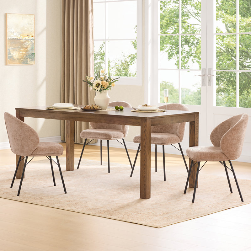 Chaises de salle à manger rembourrées en tissu crème chenille, chaises sans accoudoirs à dossier incurvé avec pieds en métal noir