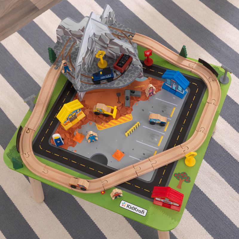 Ensemble de train et table en bois Rocky Mountain avec 50 pièces et rangement intégré