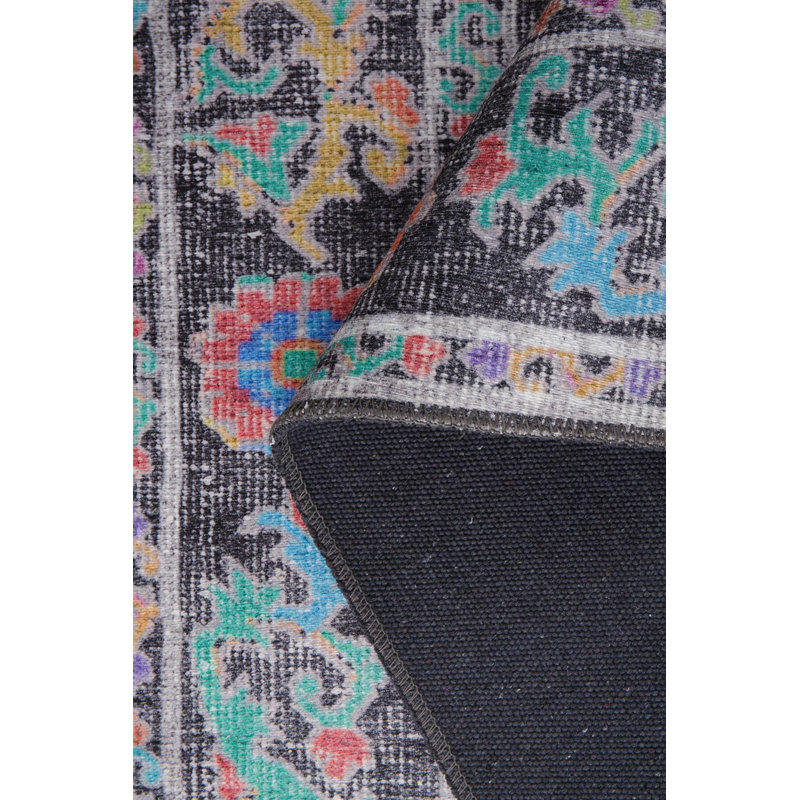 Tapis décoratif noir Ottilie, Tapis de couloir 2 pi 6 po x 7 pi 7 po