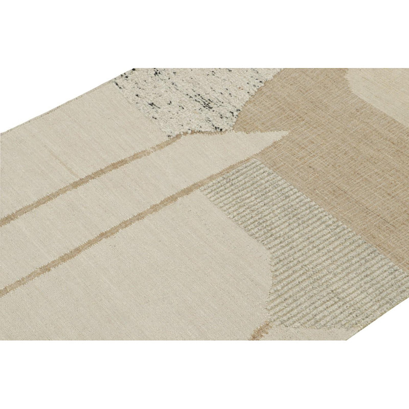 Hand Knotted Area Rug in Brown
