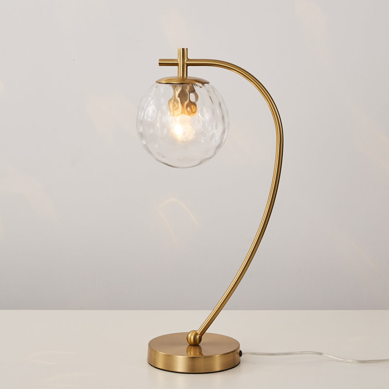 Niels Metal Arched Lamp