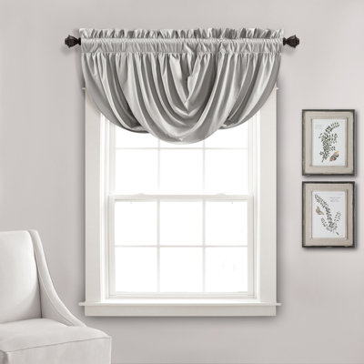 Lush Decor Lucia Single Window Valance