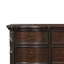 Commode 9 tiroirs avec pilaster sculpté et pieds de support, brun cerise
