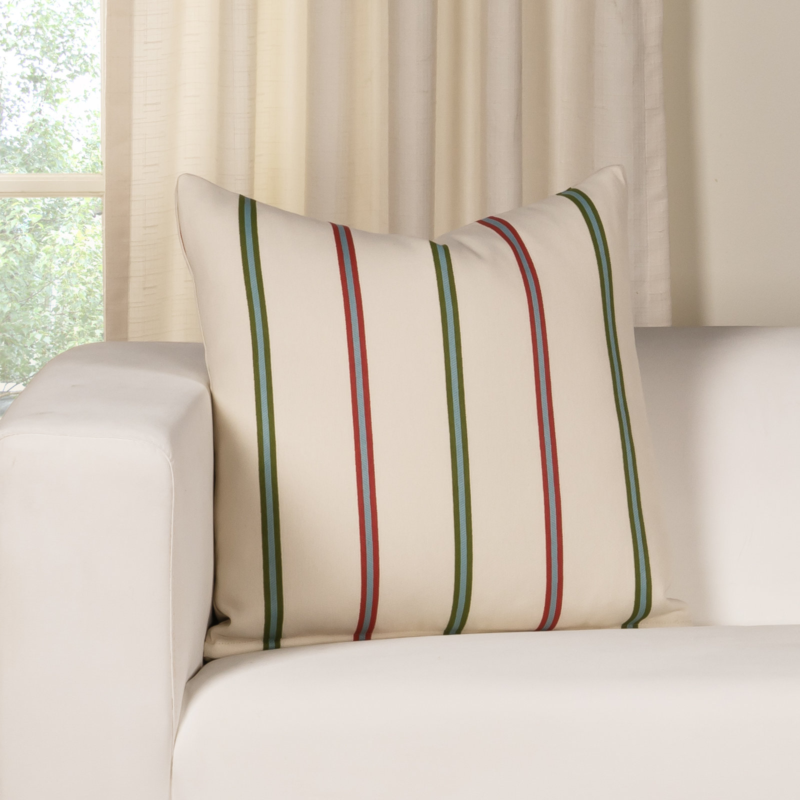 Maurine 20" x 20" Pillow Cover & Insert, Green, Square 20"