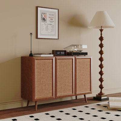 Buffet décoratif avec portes et tablettes