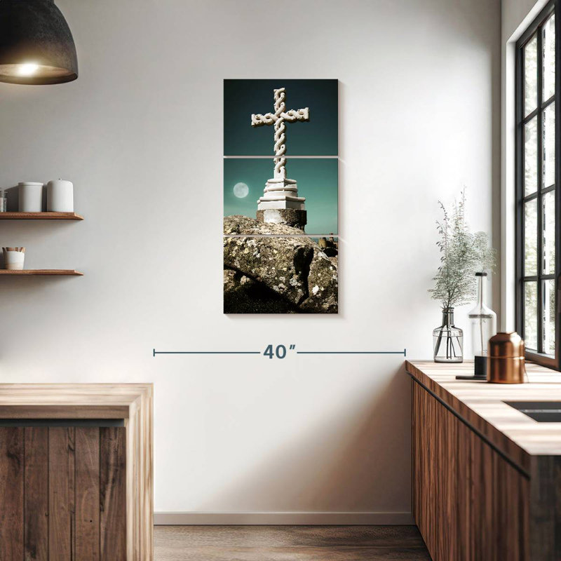 Croix du Christ, H 38 po x l 18 po