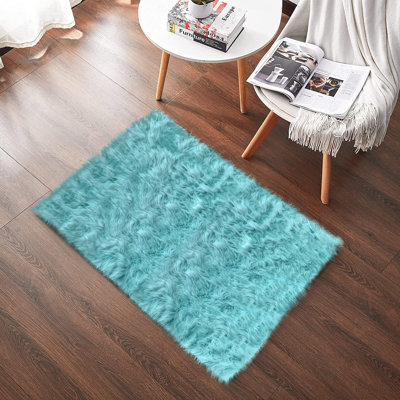 Chevez Faux Sheepskin Indoor Rug