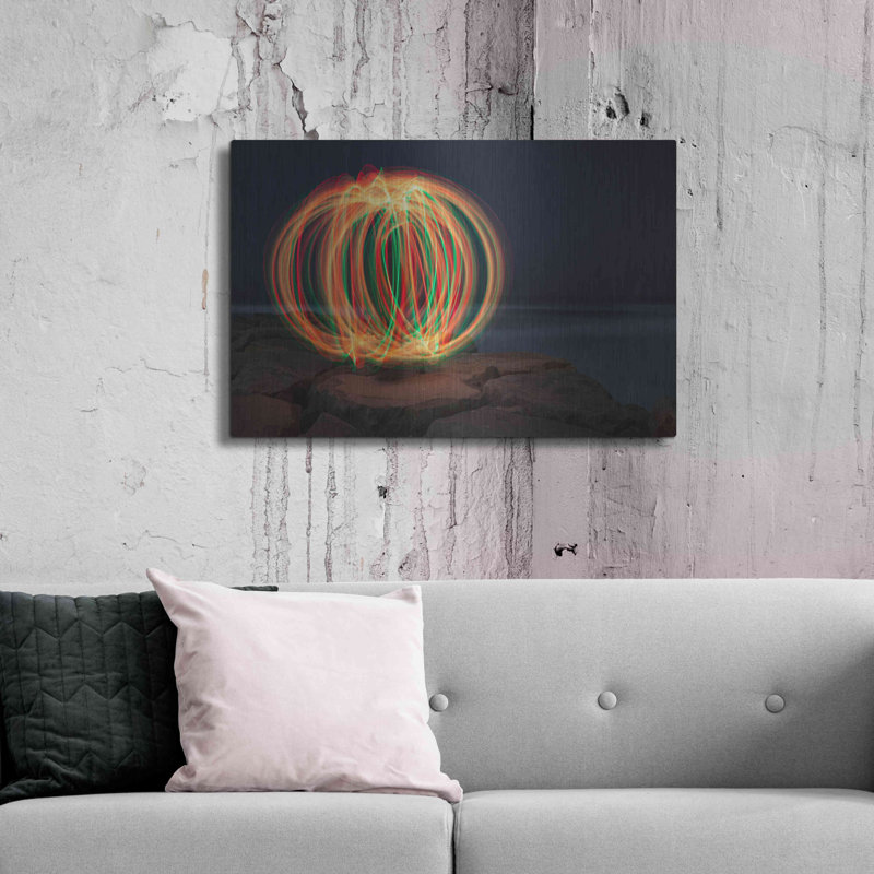 «Christmas Ball» par Chris Moyer, H 24 po x l 36 po