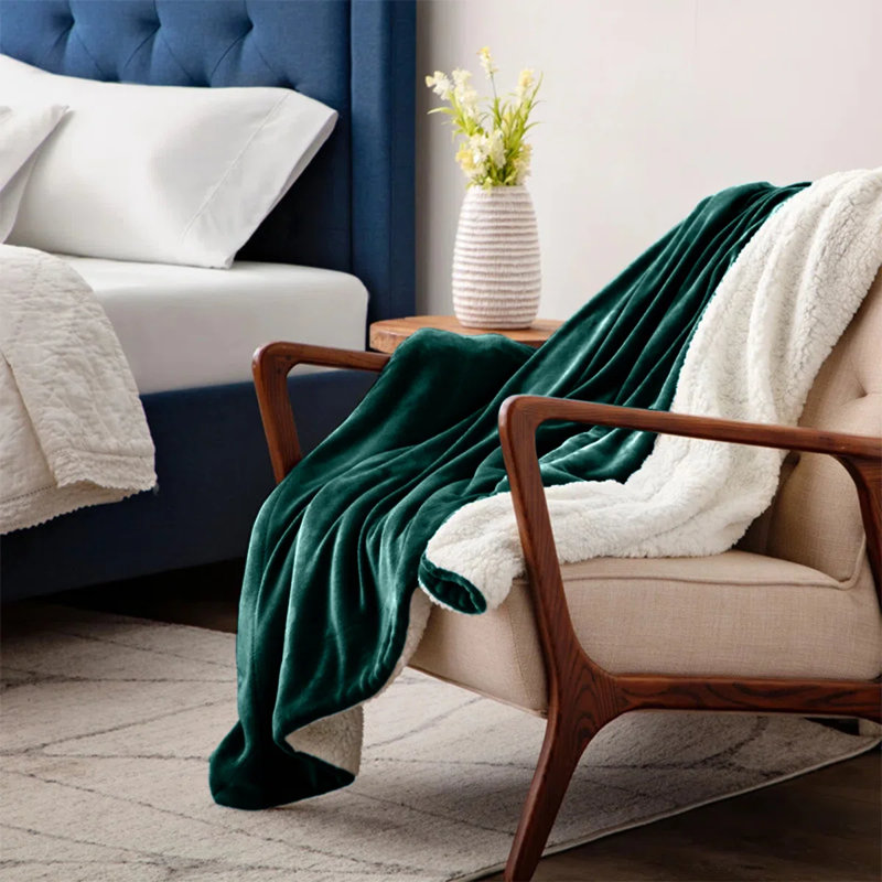 Reversible Soft Sherpa Fleece Fur Thick Dual Sided Blanket Throw, 230cm x 270cm, Emerald