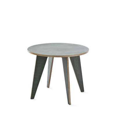Pirwi End Table
