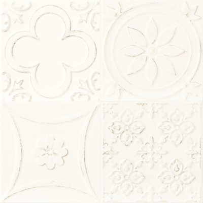 14.7 x 14.7 cm Beveled Porcelain Tile