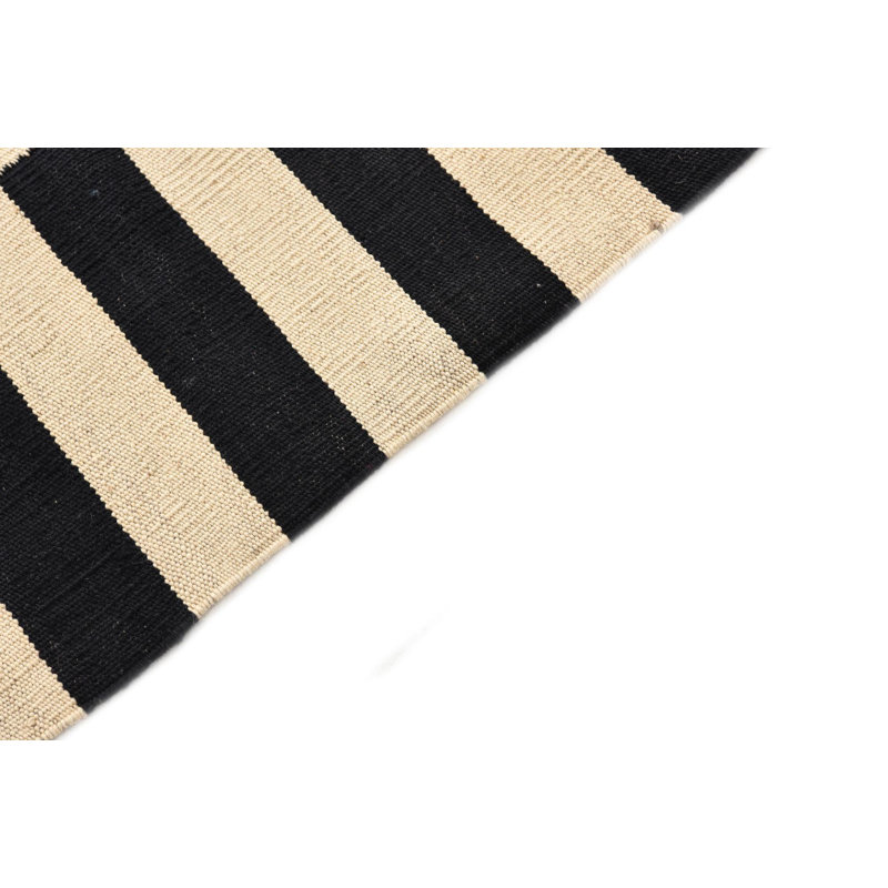 Tapis noir et blanc Ohlson