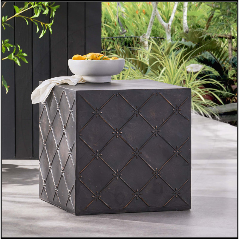 Table d'appoint d'extérieur en béton léger avec design élégant et structure durable