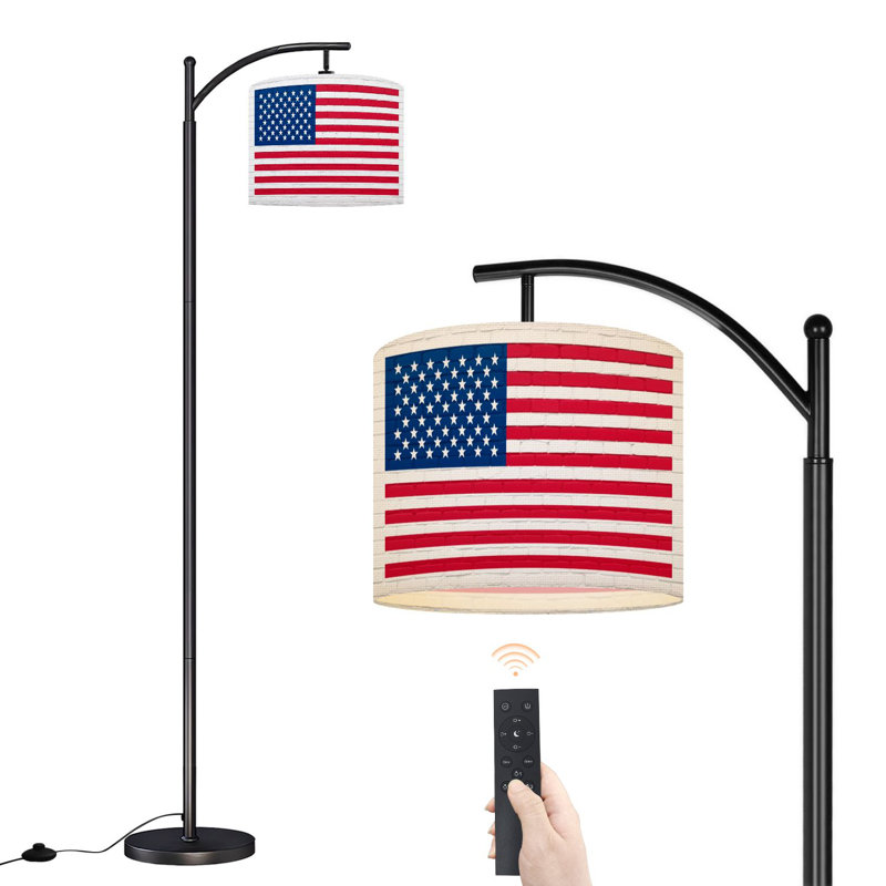 Lampe sur pied à arc avec abat-jour ajustable Drapeau américain Rayures rouges Étoiles Mur de briques Lampe sur pied Jour de l'Indépendence 3 températures de couleur à intensité variable Grand mât avec interrupteur au pied pour la chambre à coucher