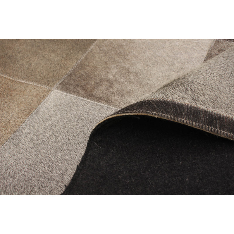 Chiu Cowhide Southwestern Indoor Rug