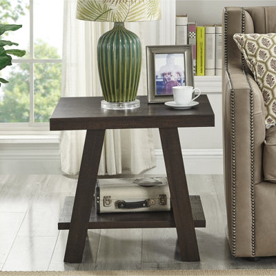 Table en bois patiné avec plateau rectangulaire et tablette de rangement supplémentaire, P 22 po x l 24 po x H 23 po, extrémité au design moderne avec pieds évasés, rangement, 22 po x 24 po x 23 po, fabrication