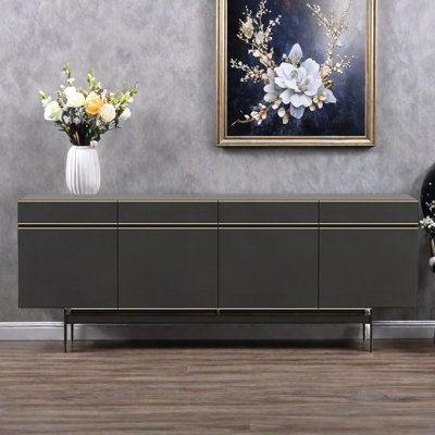Buffet noir simple