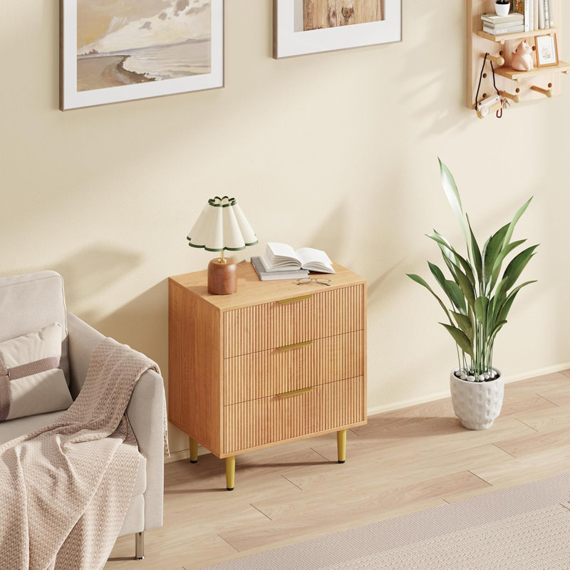 Commode cannelée pour chambre à coucher avec 3 tiroirs Commode en bois avec poignées en métal Commode naturelle pour le salon